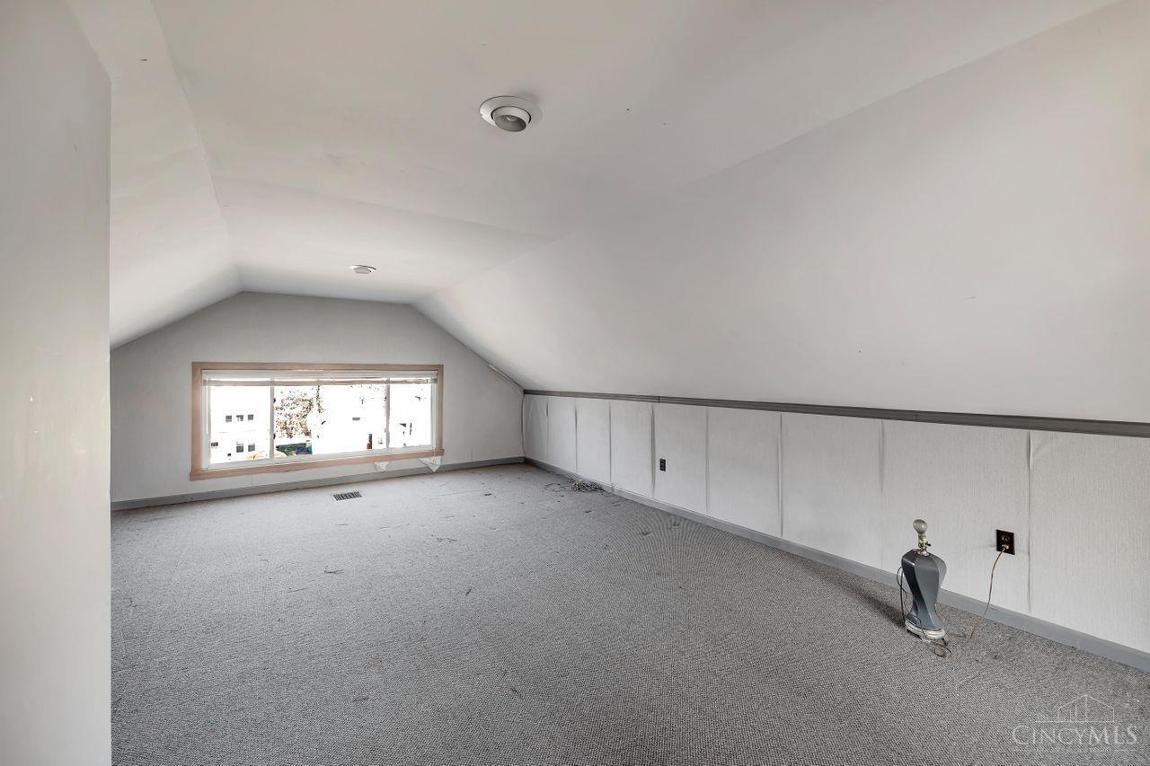 5552 Montgomery Road