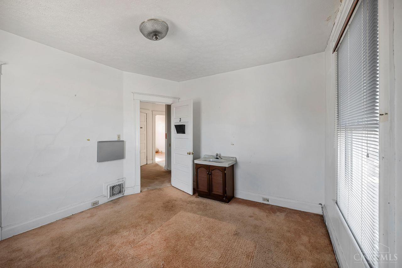 5552 Montgomery Road