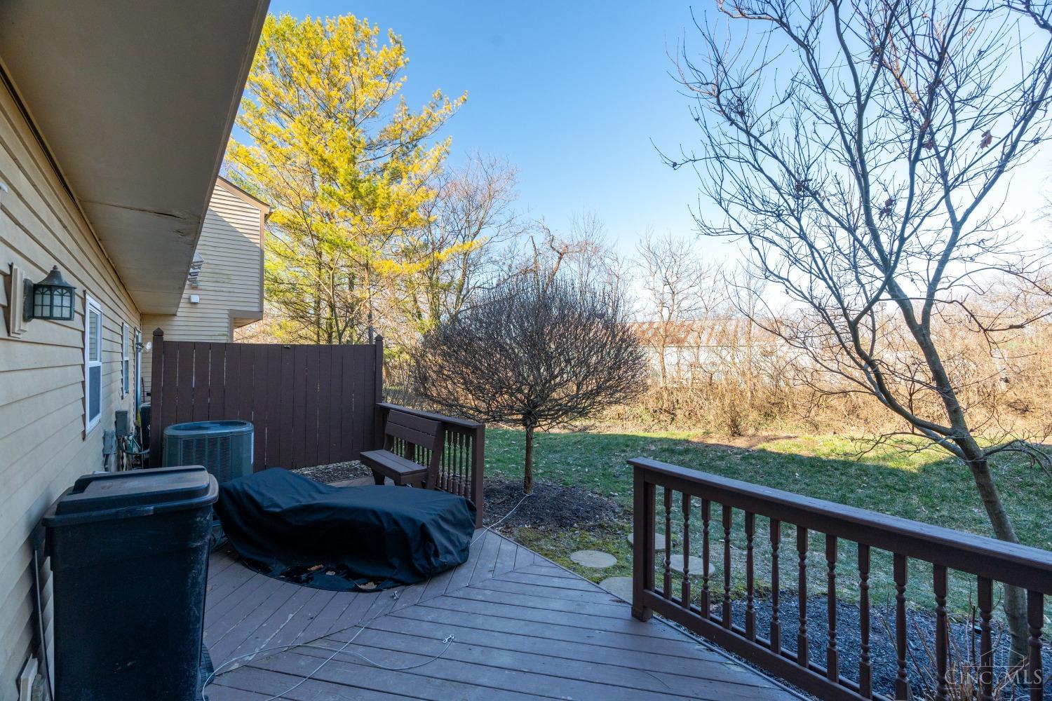 12 Woodsview Lane