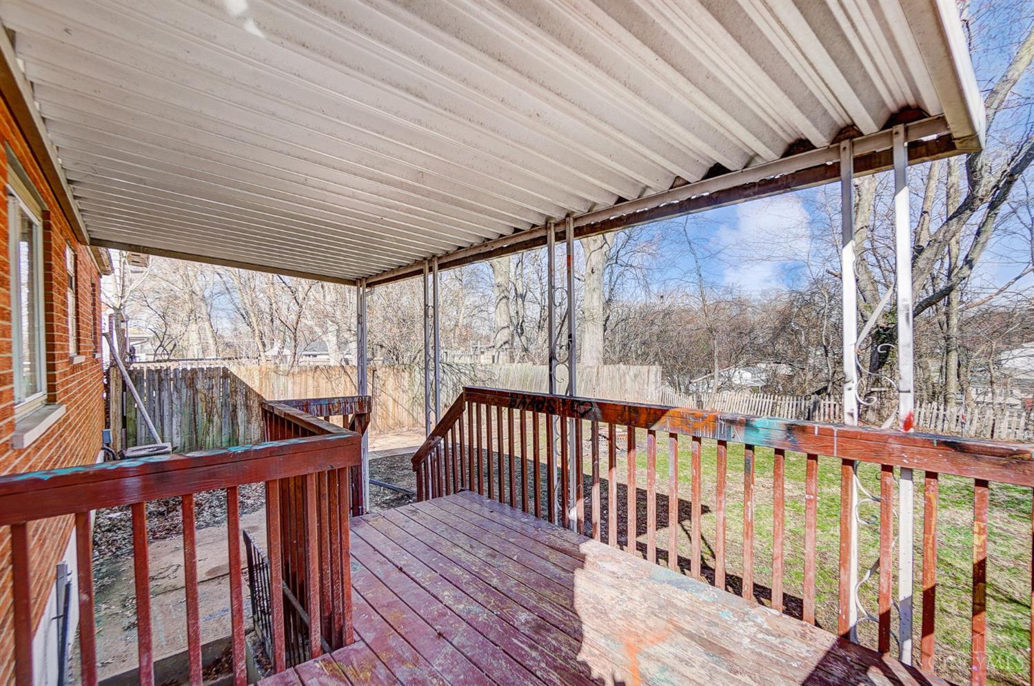 7110 Bluecrest Drive