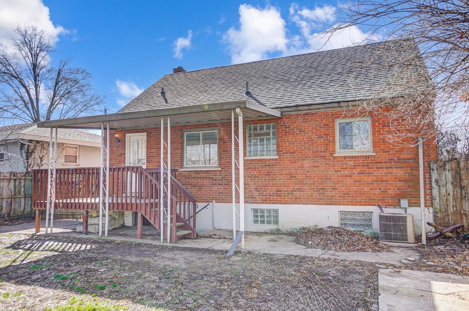 7110 Bluecrest Drive