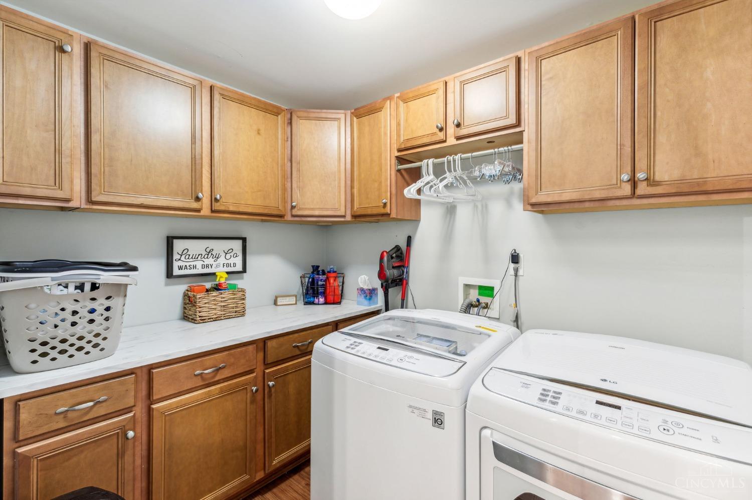 8371 Courtier Lane