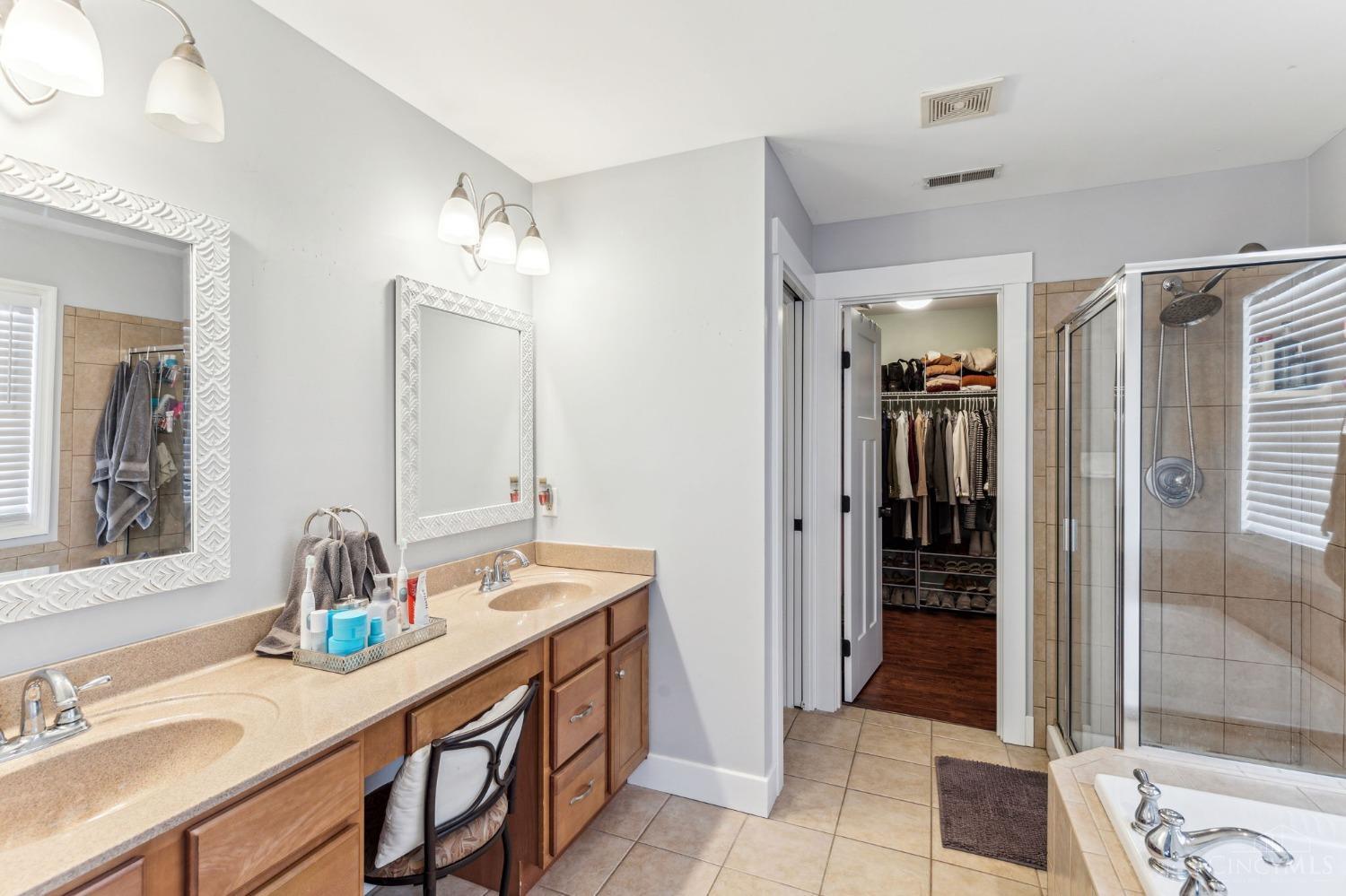 8371 Courtier Lane