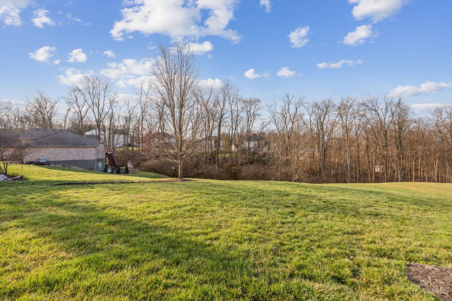 8371 Courtier Lane