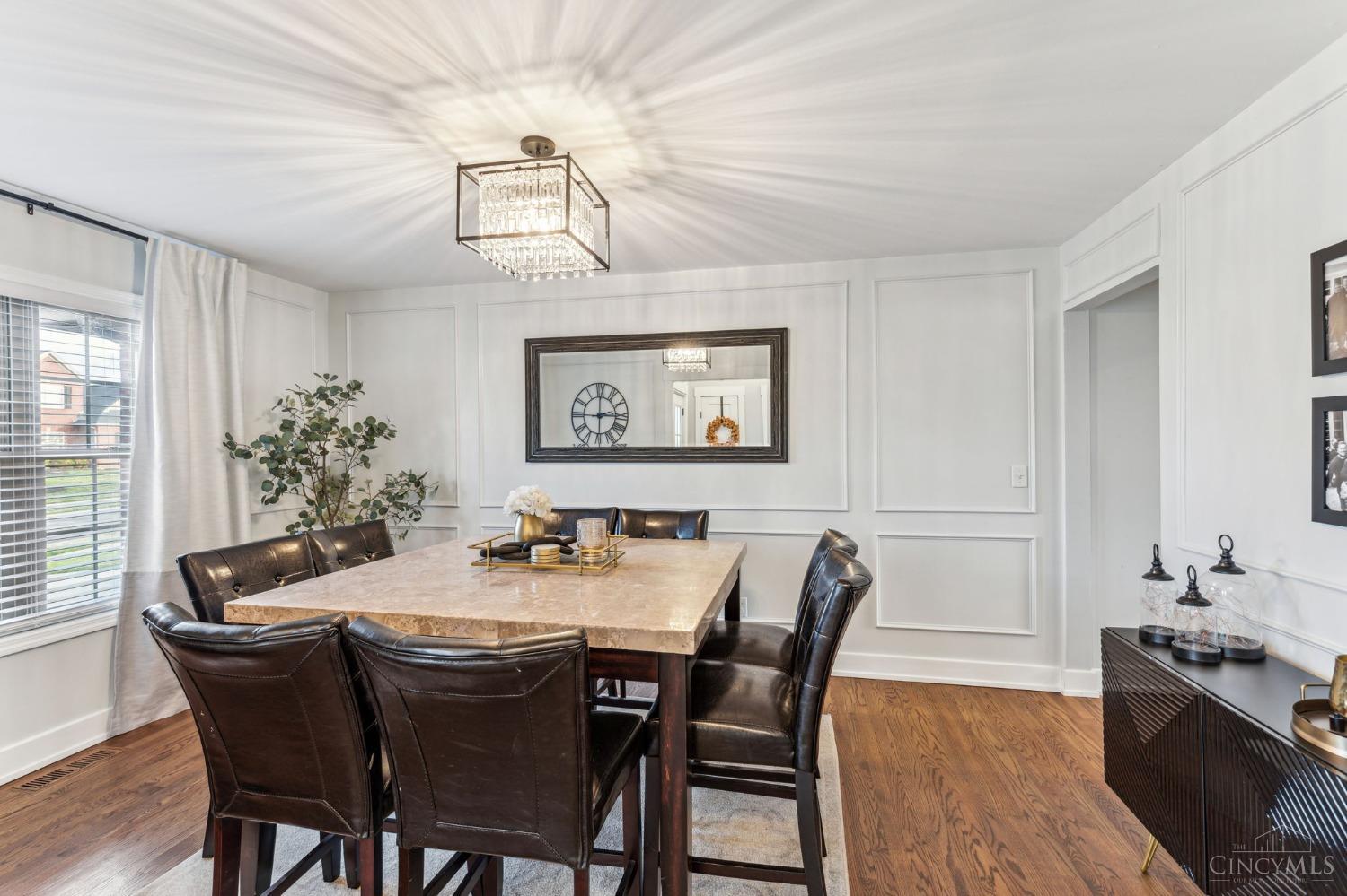 8371 Courtier Lane
