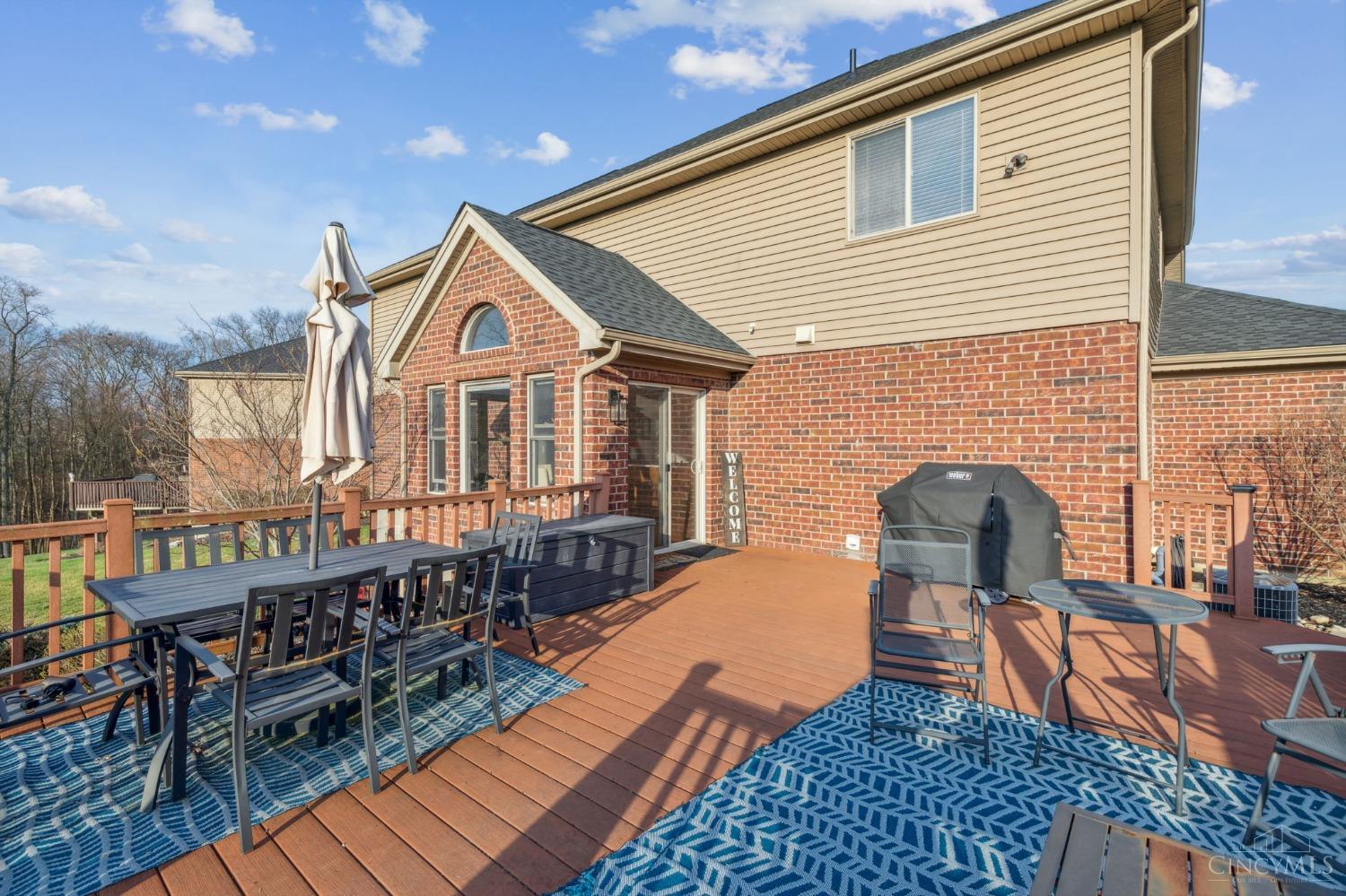 8371 Courtier Lane