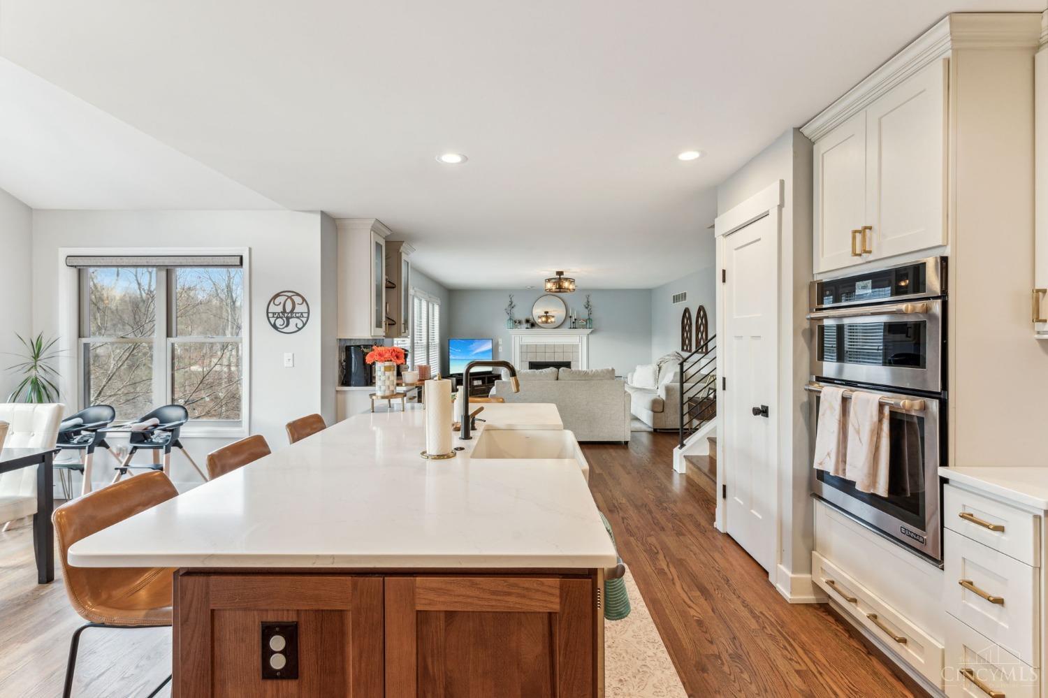 8371 Courtier Lane