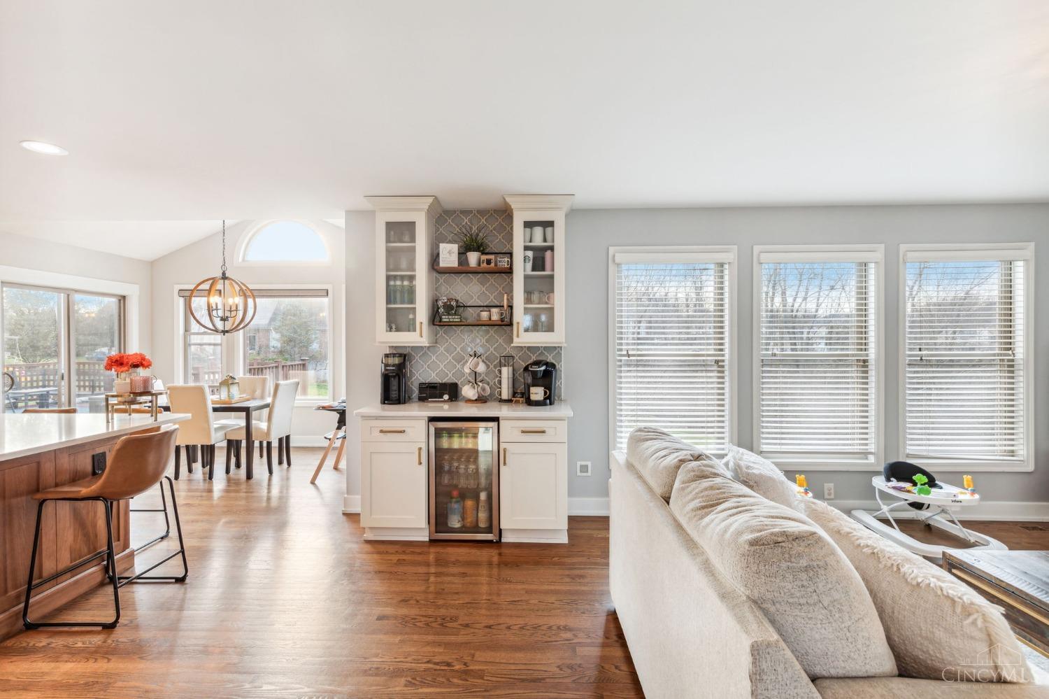 8371 Courtier Lane