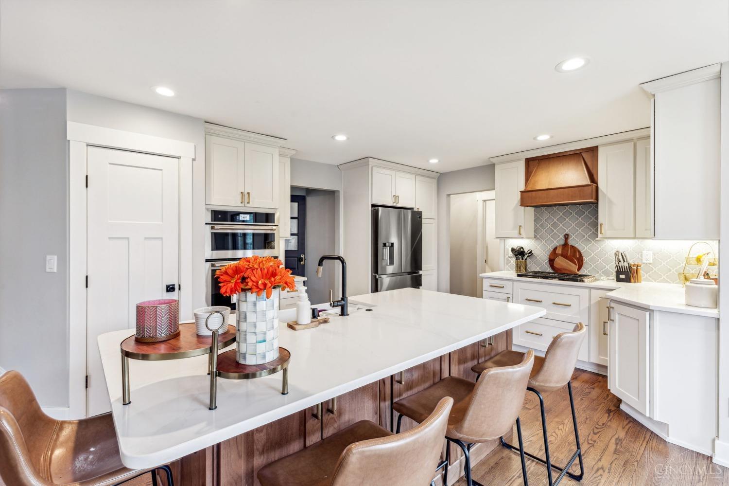 8371 Courtier Lane