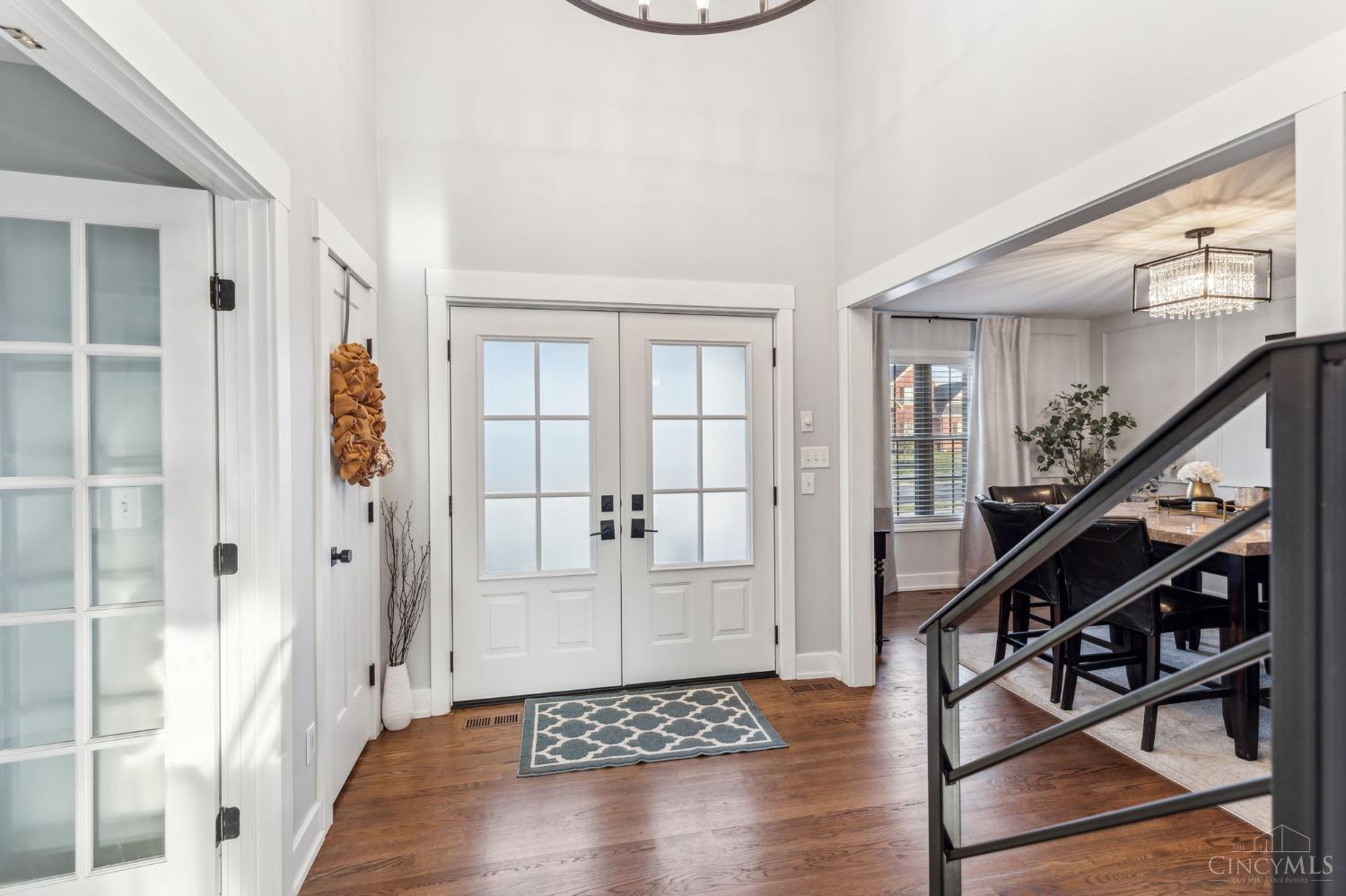 8371 Courtier Lane