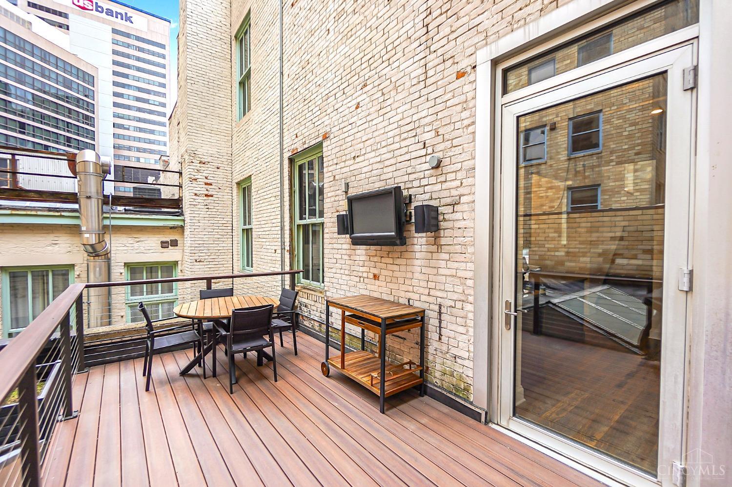 417 Vine Street 602