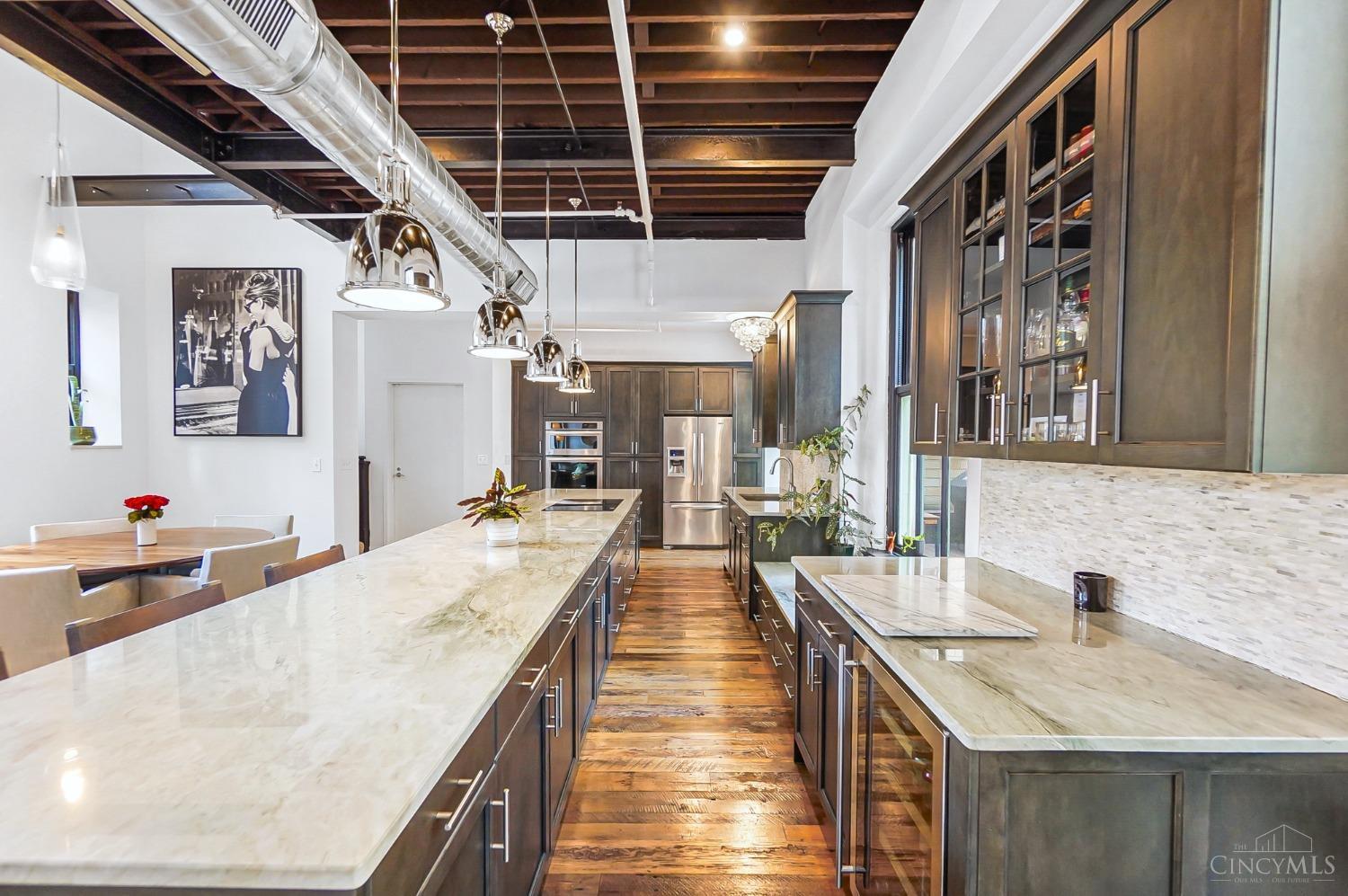 417 Vine Street 602