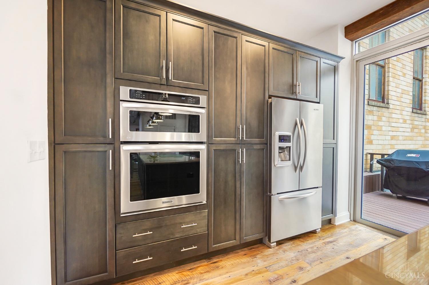 417 Vine Street 602