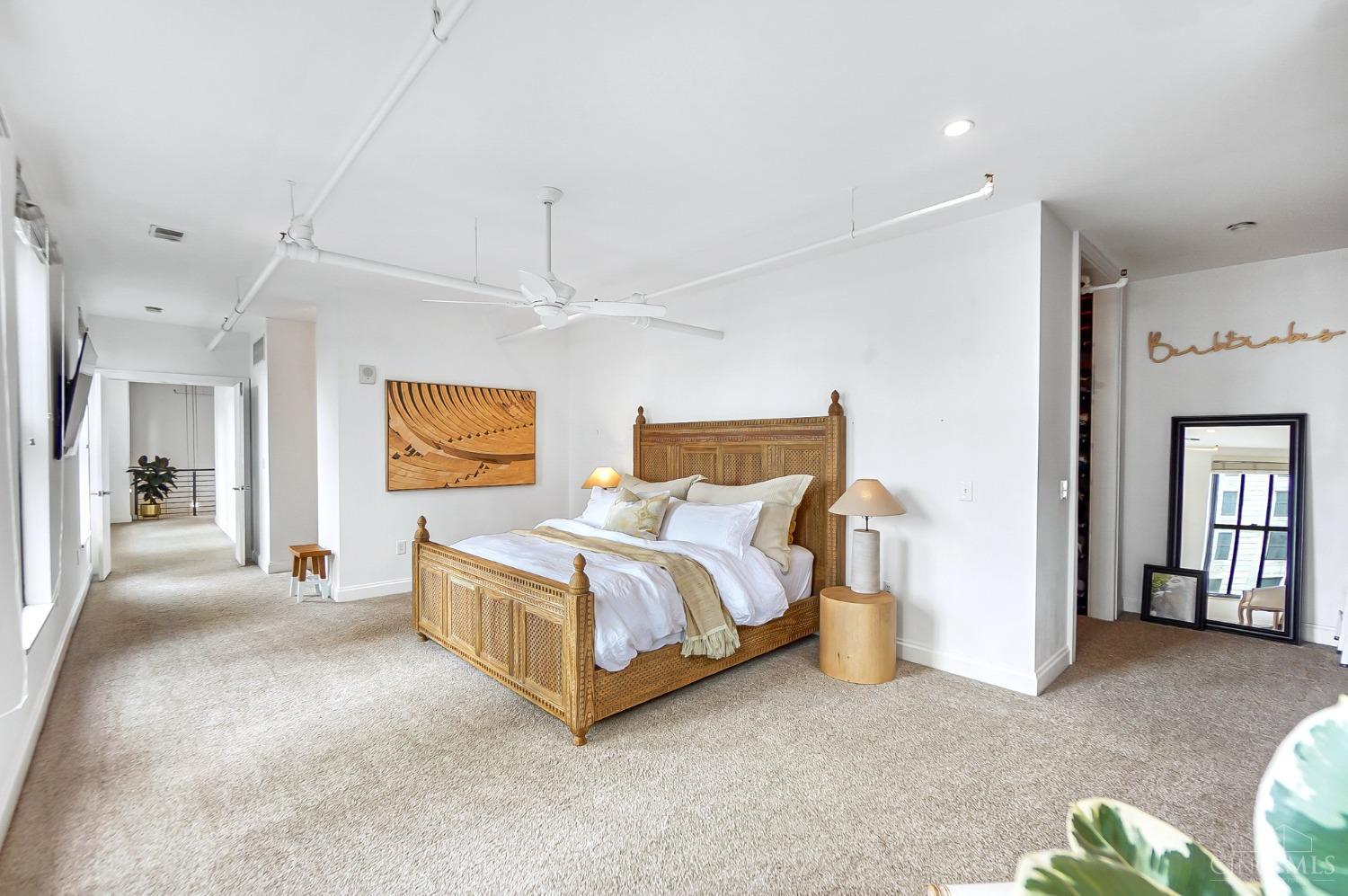 417 Vine Street 602