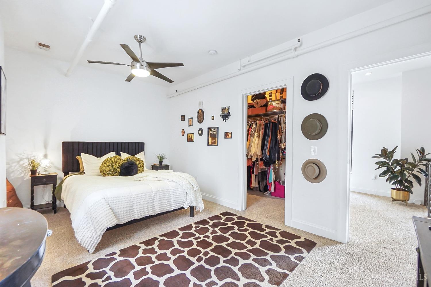 417 Vine Street 602