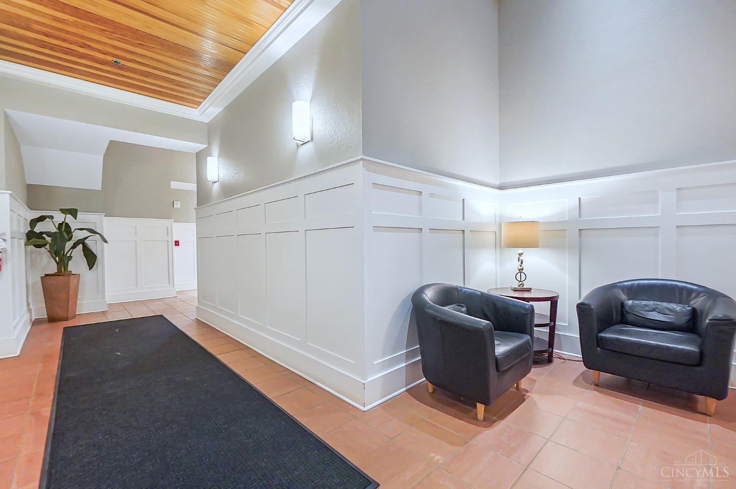 417 Vine Street 602