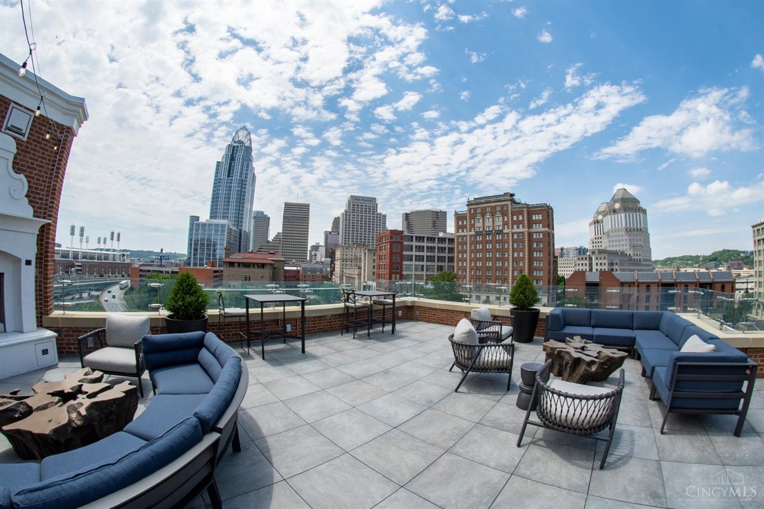 417 Vine Street 602