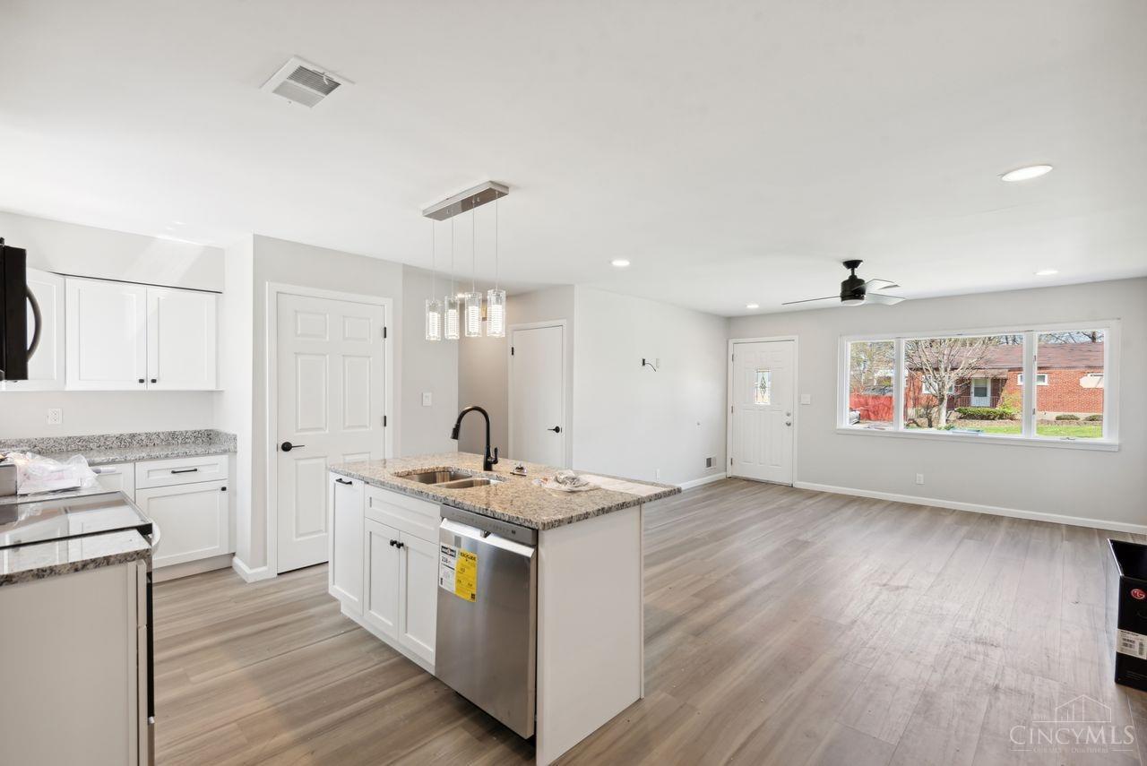 2785 Sandhurst Drive