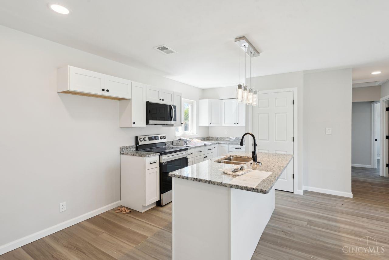 2785 Sandhurst Drive