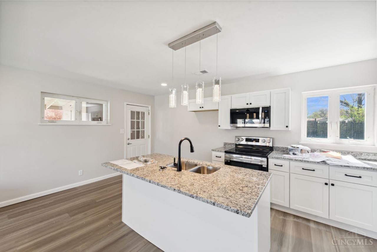 2785 Sandhurst Drive