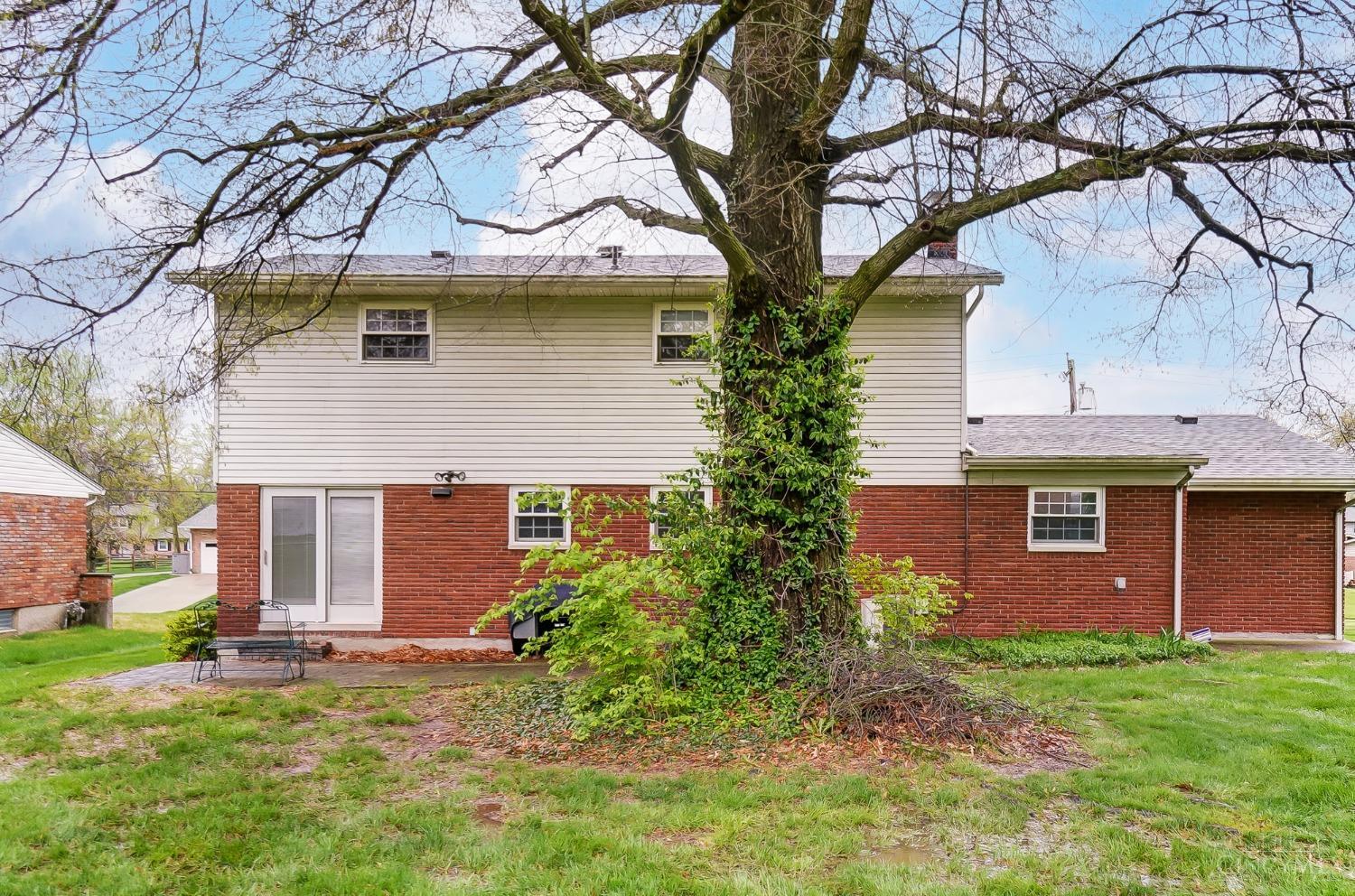 6200 Kingoak Drive