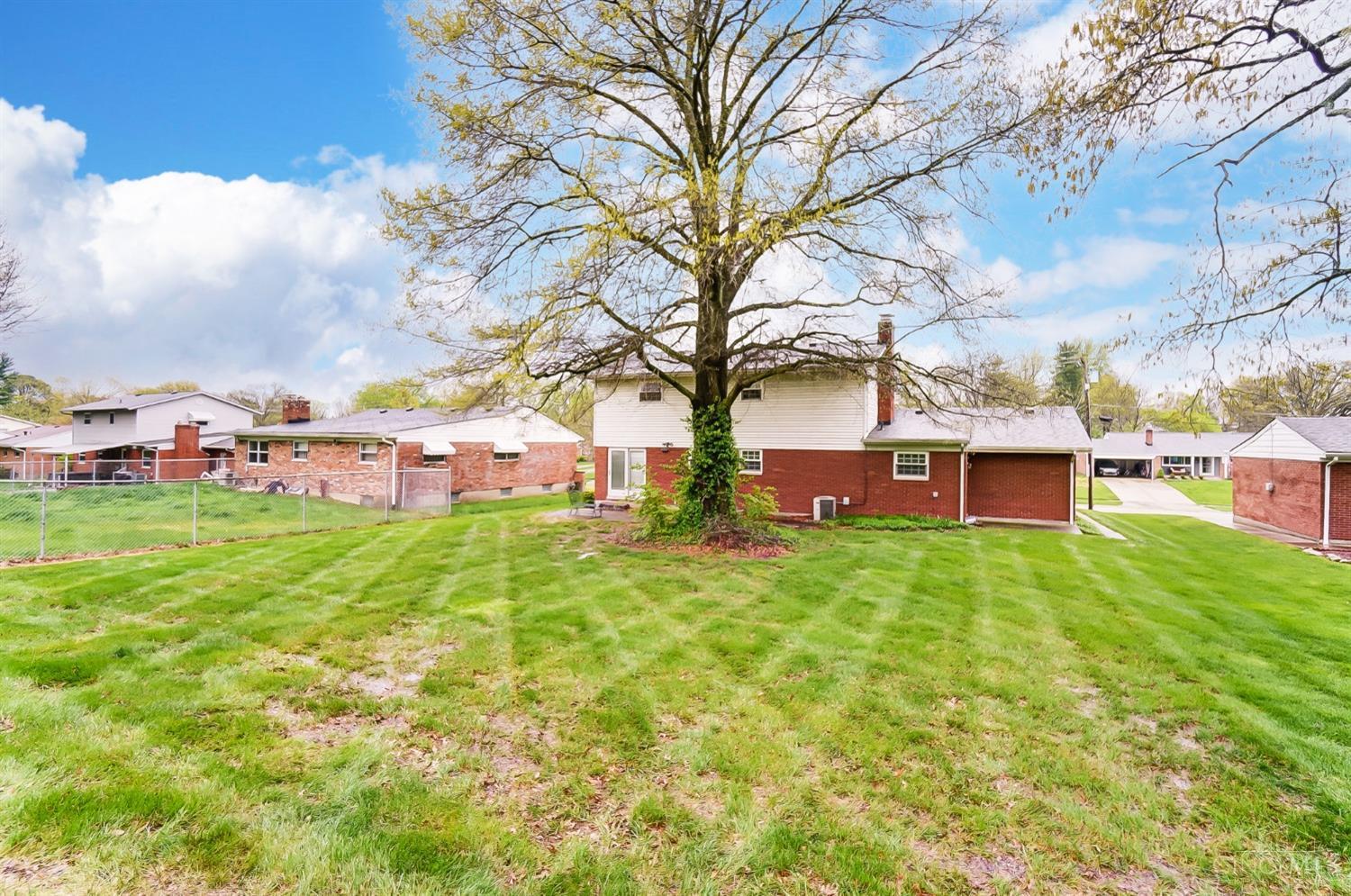 6200 Kingoak Drive