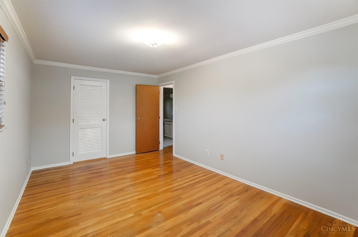 6200 Kingoak Drive