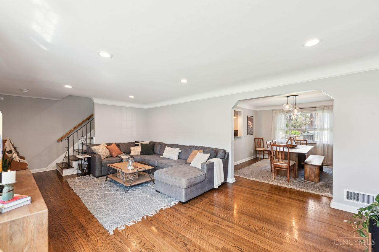 3818 Congreve Avenue