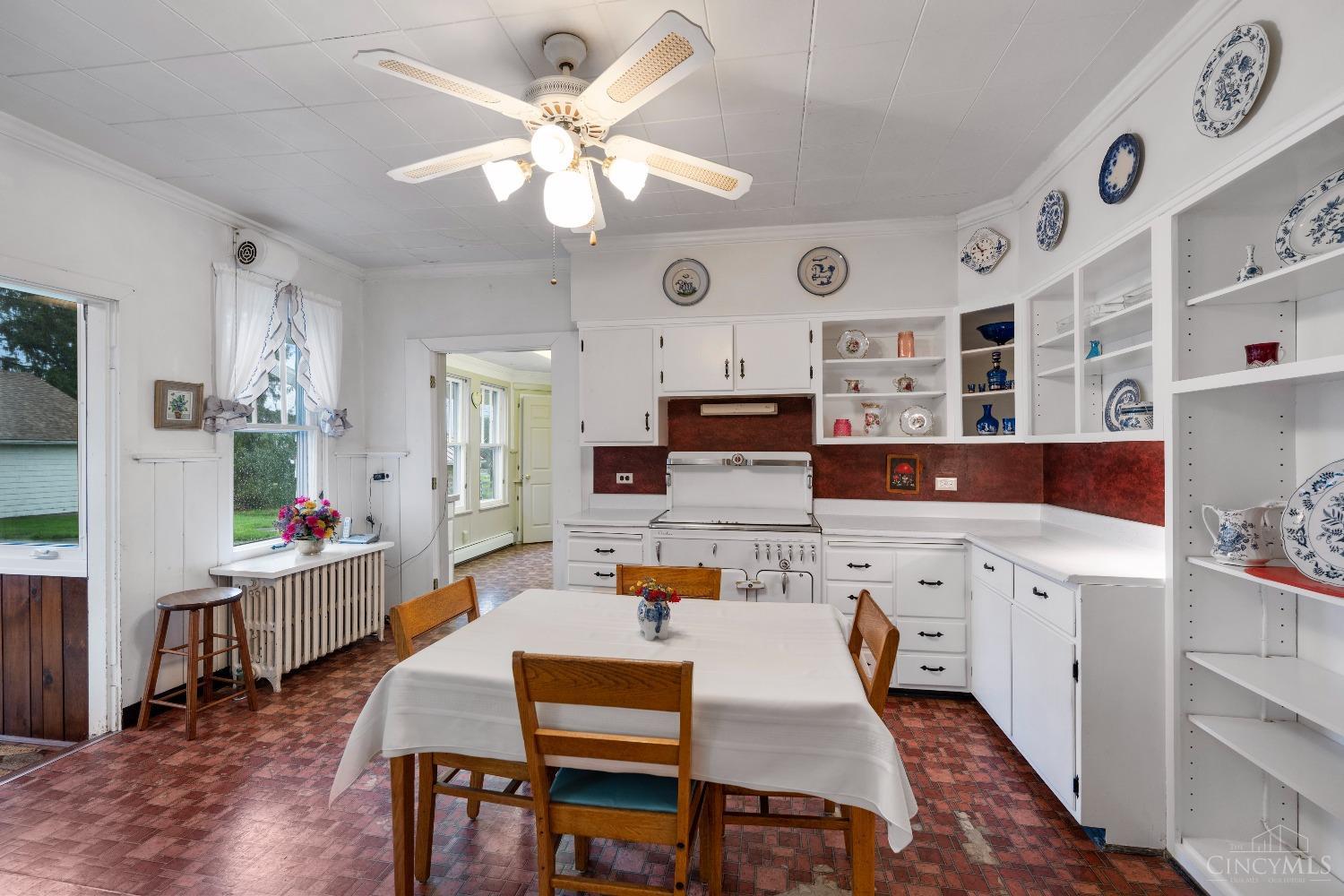 890 Wards Corner Road
