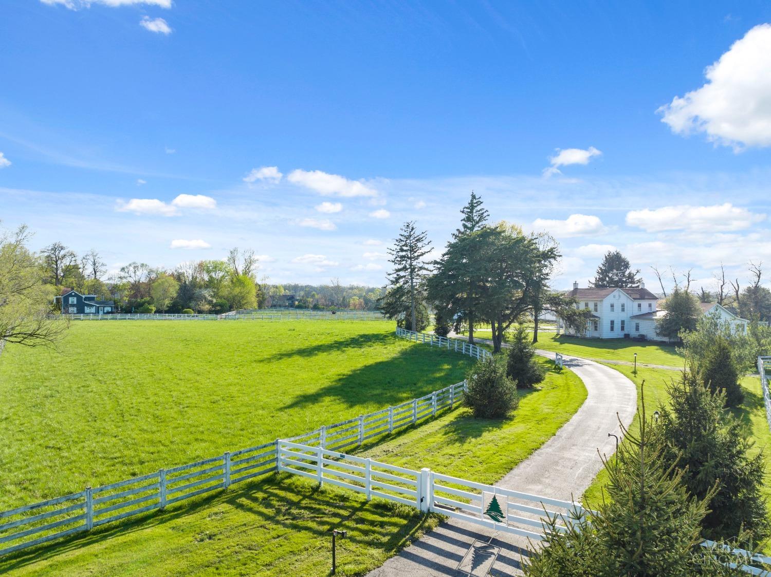 890 Wards Corner Road