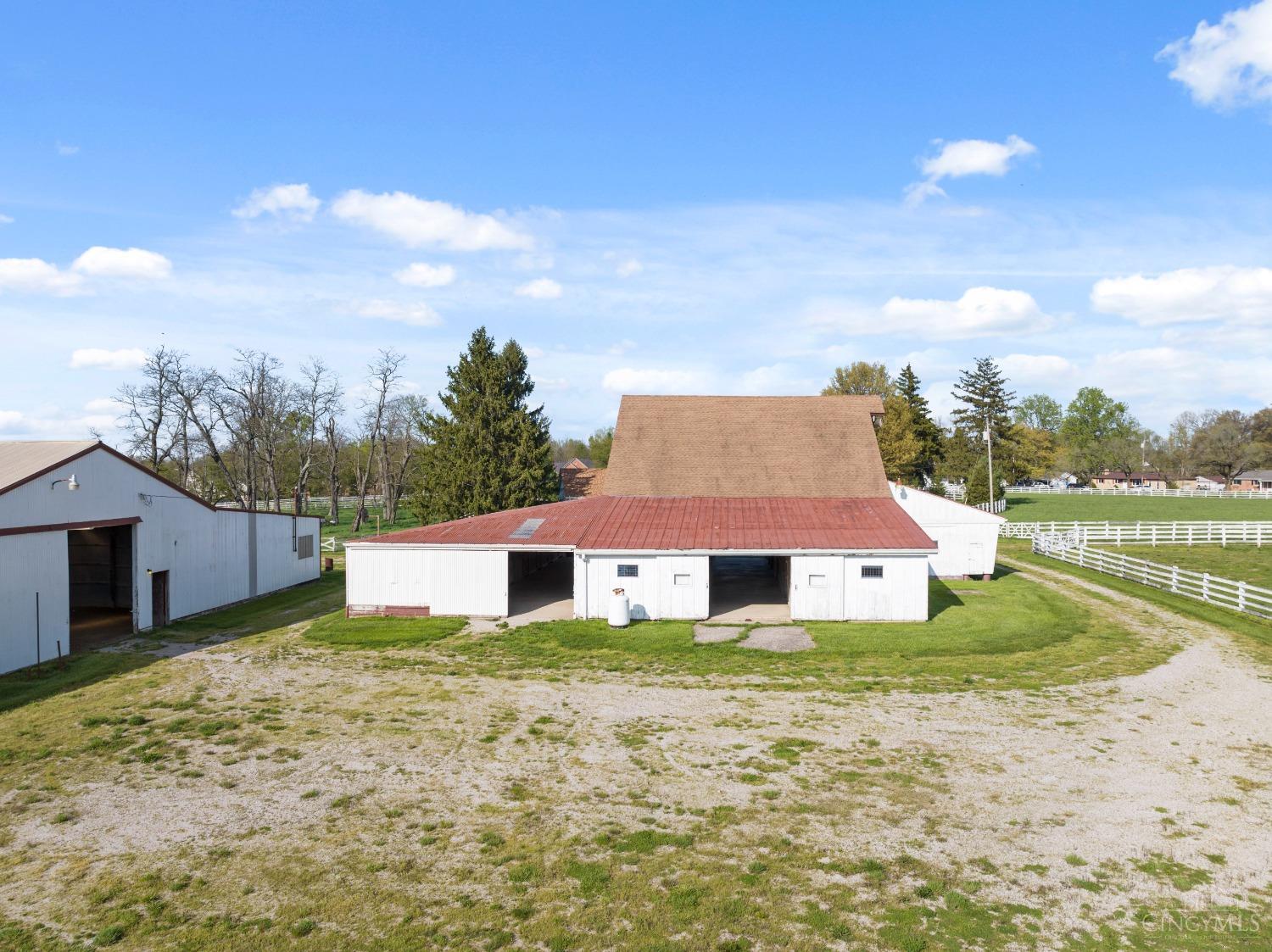 890 Wards Corner Road