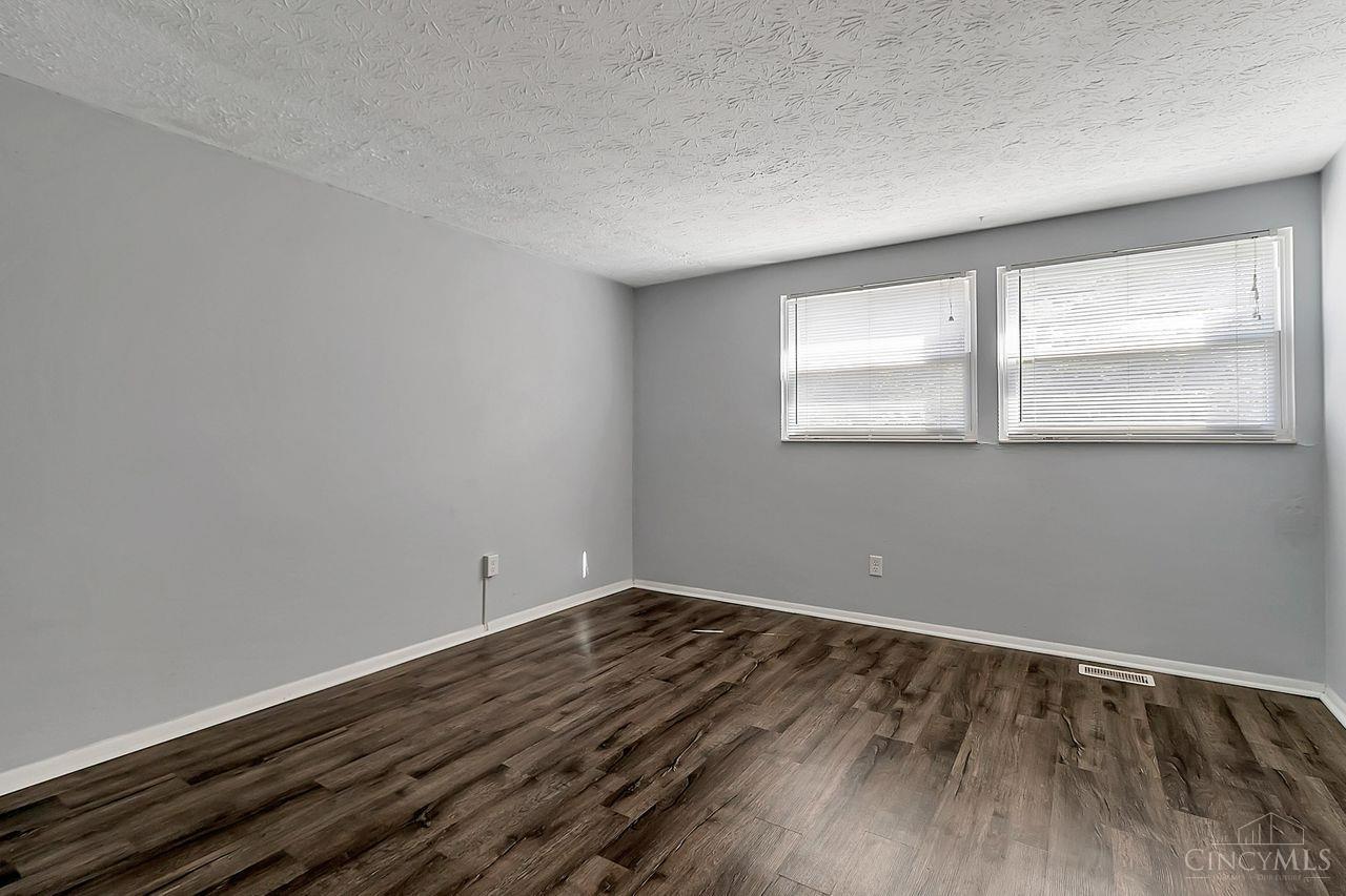 2985 Mossy Brink Court