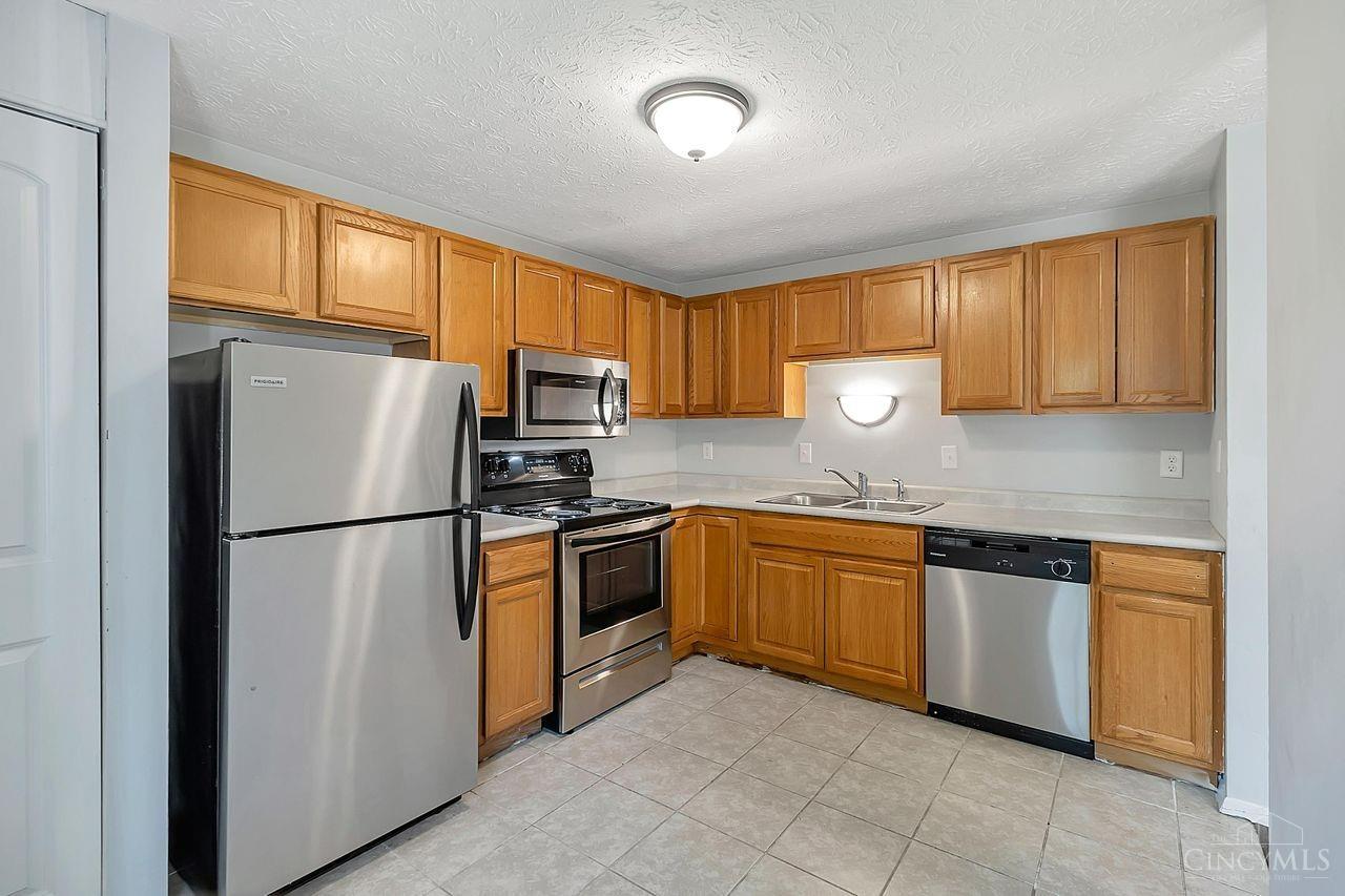2985 Mossy Brink Court