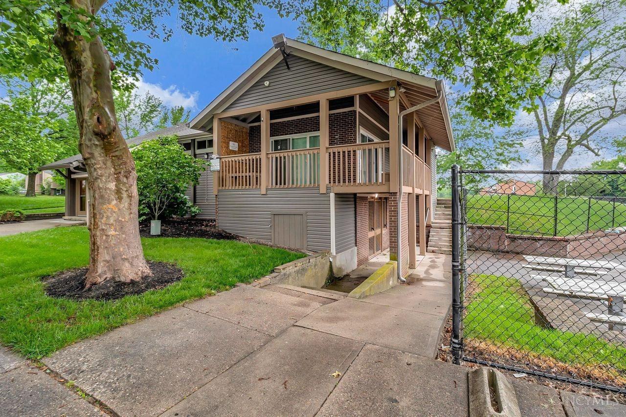 4625 Courtwood Circle
