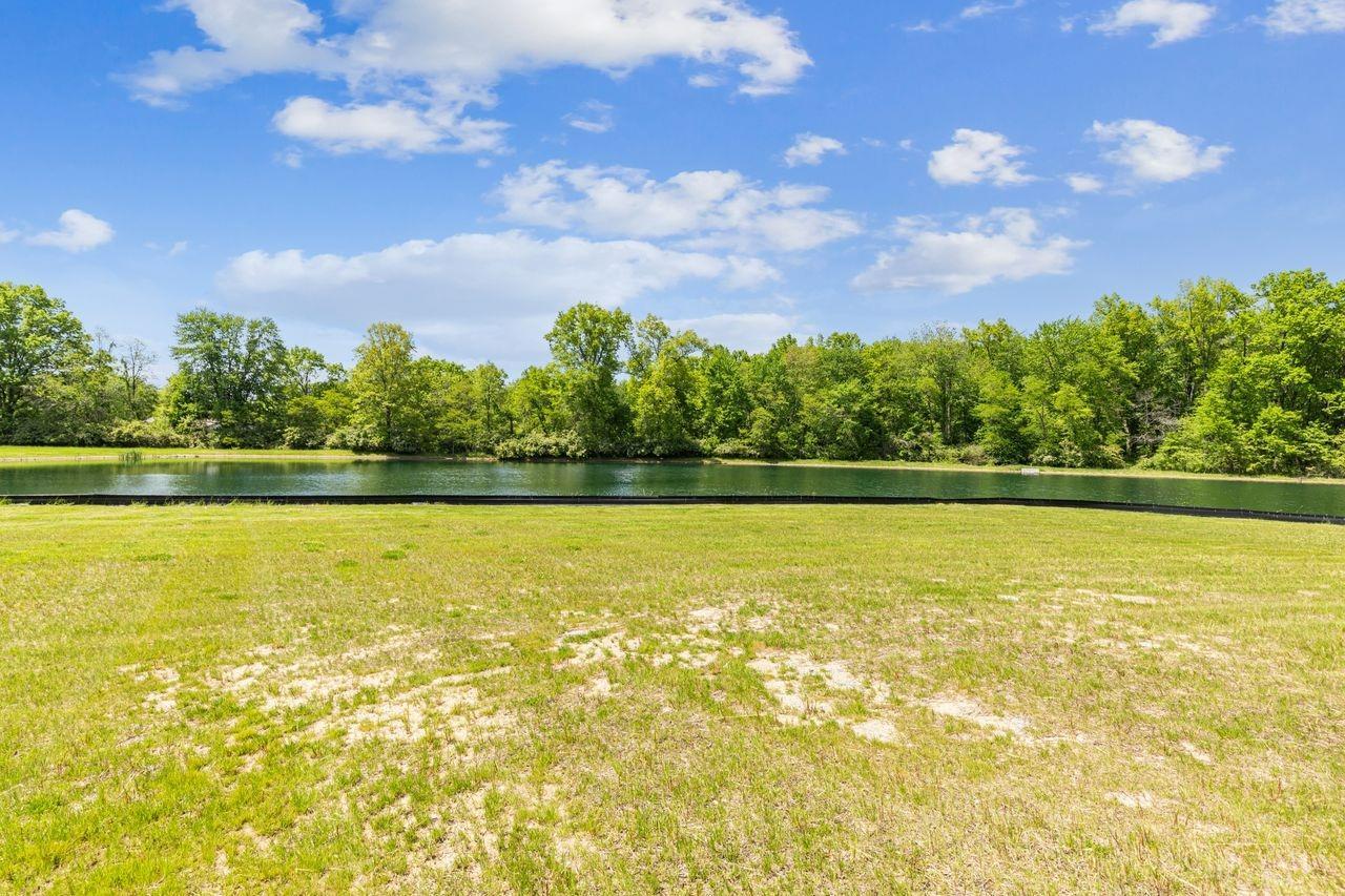 5954 Lakeshore Place