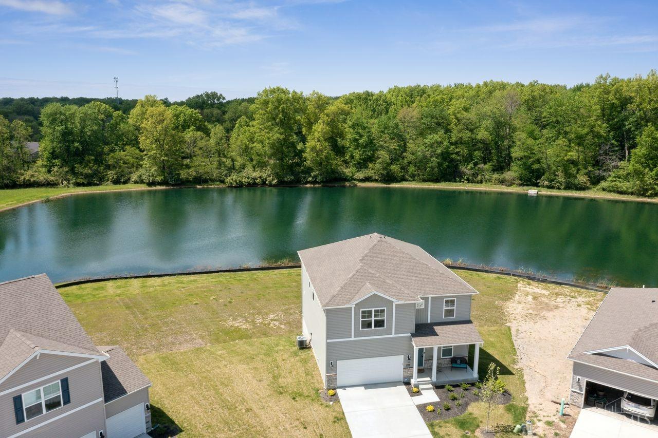 5954 Lakeshore Place