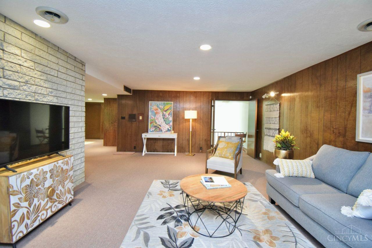 5791 Cleves Warsaw Pike