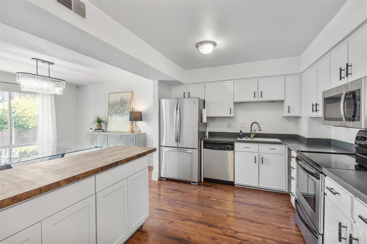 2302 Dana Avenue 2302