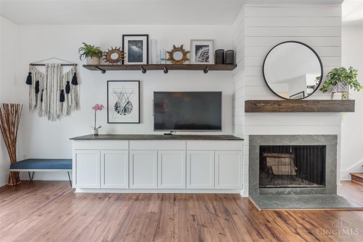 2302 Dana Avenue 2302