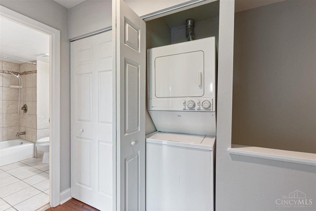 2302 Dana Avenue 2302