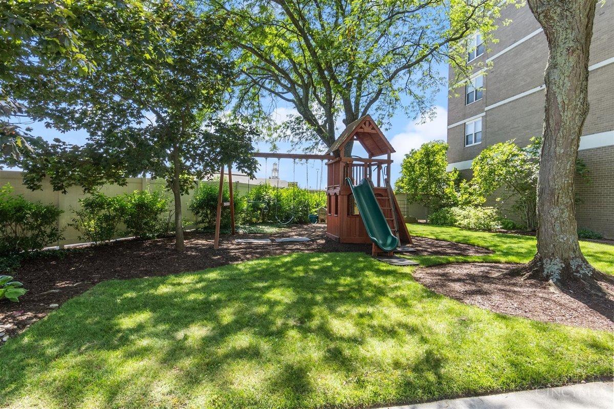 2302 Dana Avenue 2302