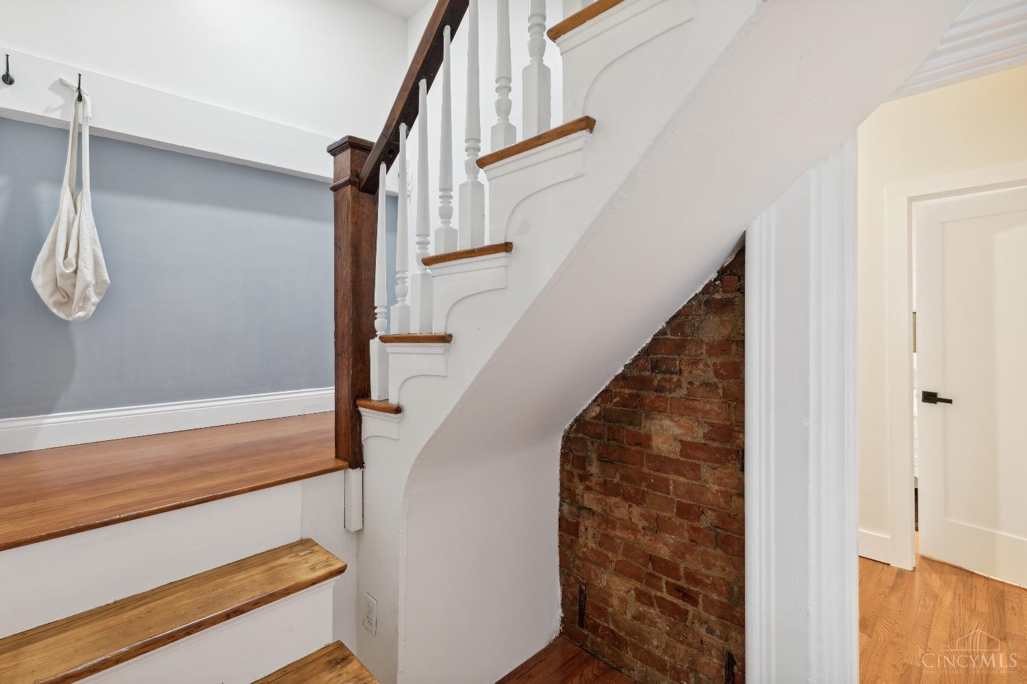 1118 Race Street