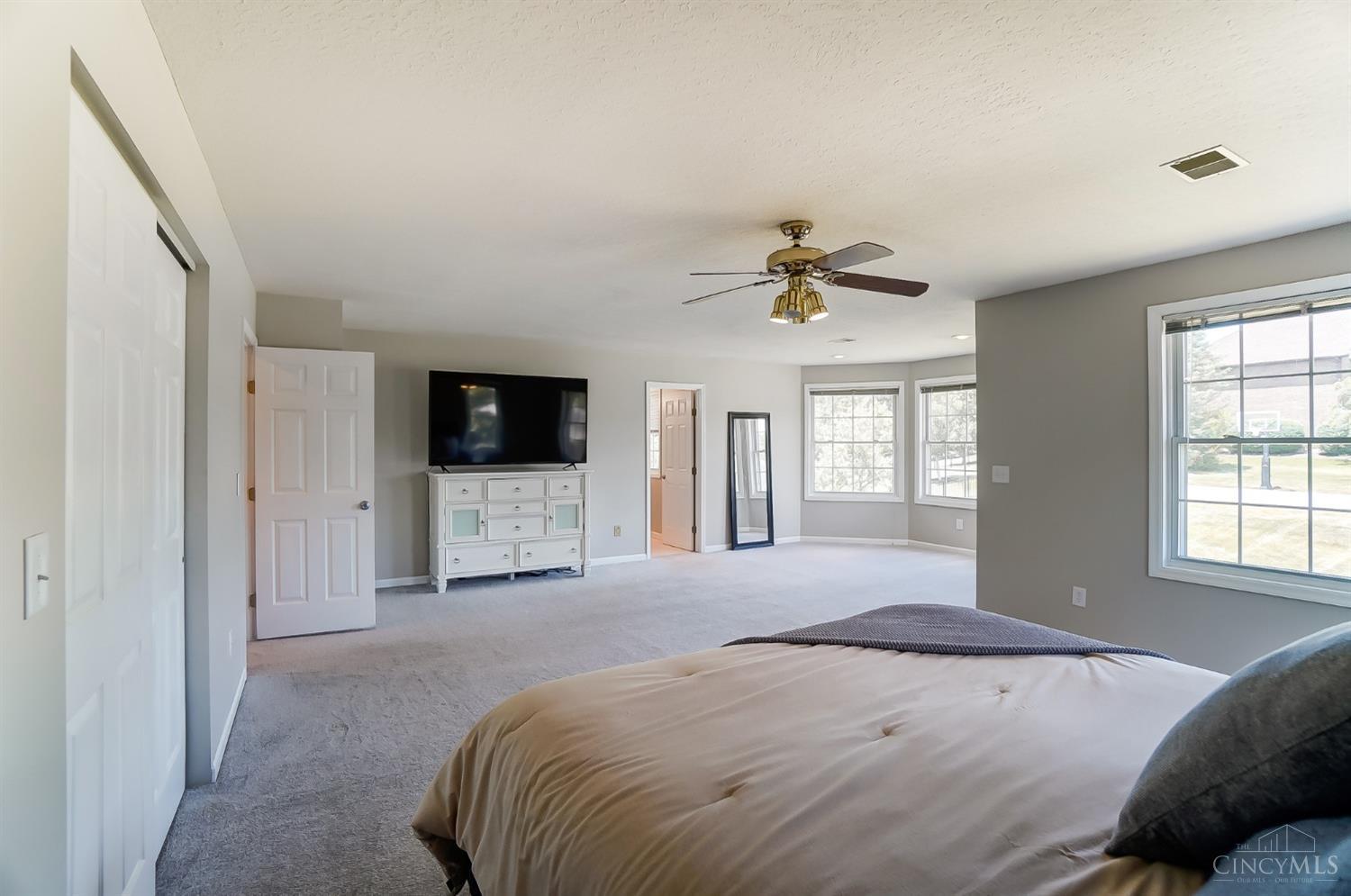 5193 Wesselman Woods Drive