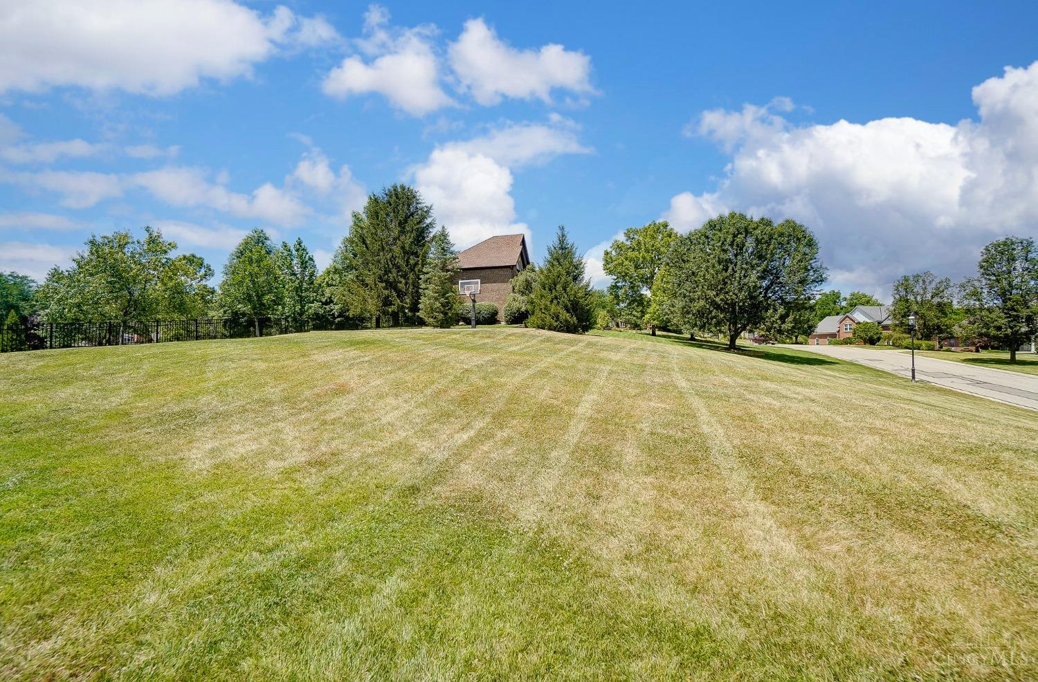 5193 Wesselman Woods Drive