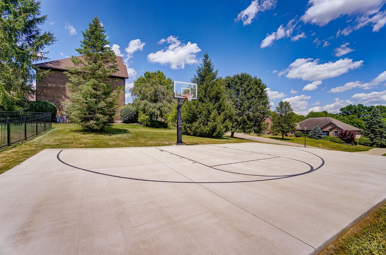 5193 Wesselman Woods Drive
