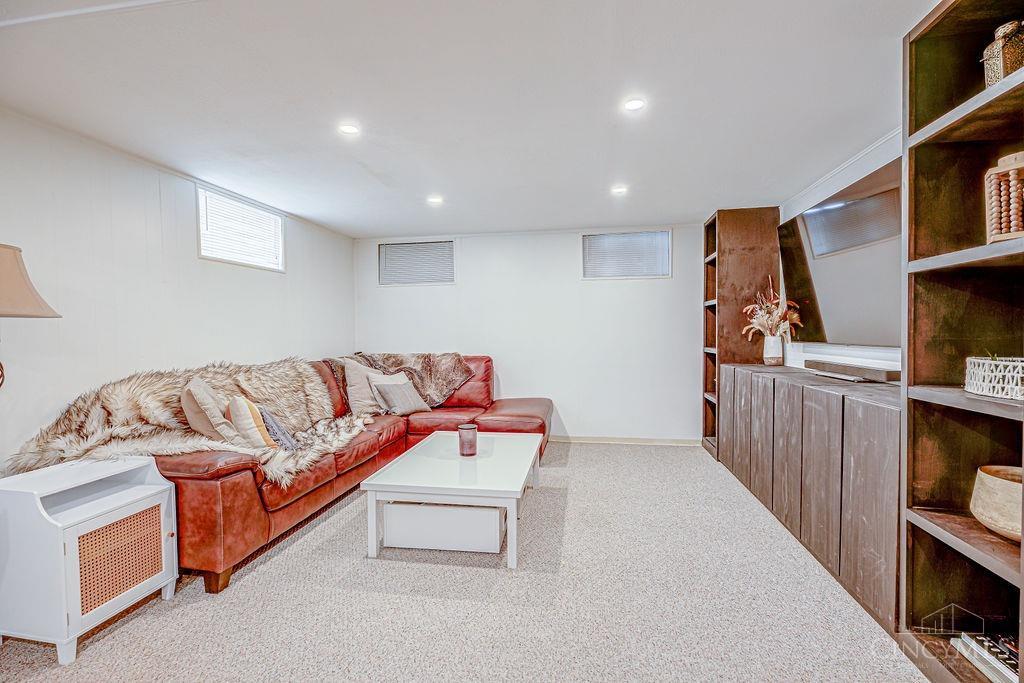 5385 Pembina Drive