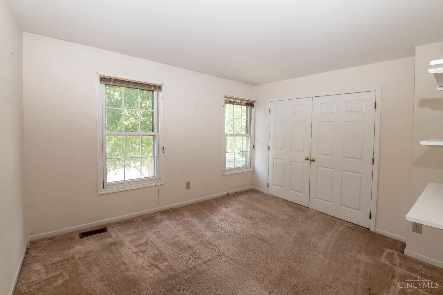 825 Woodscene Court