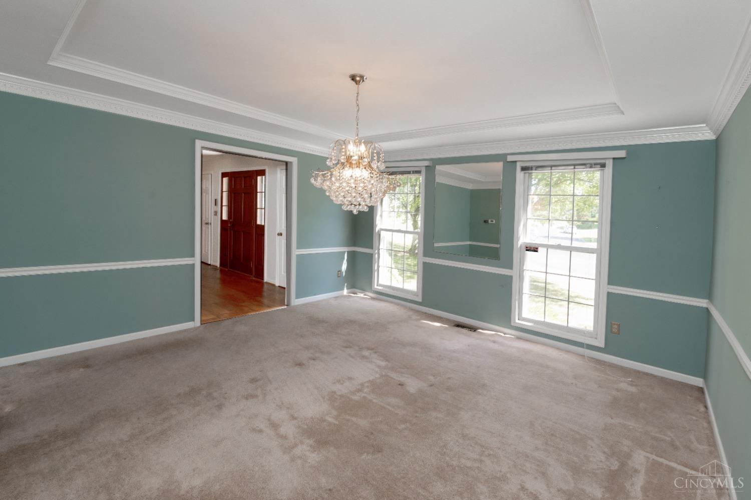 825 Woodscene Court