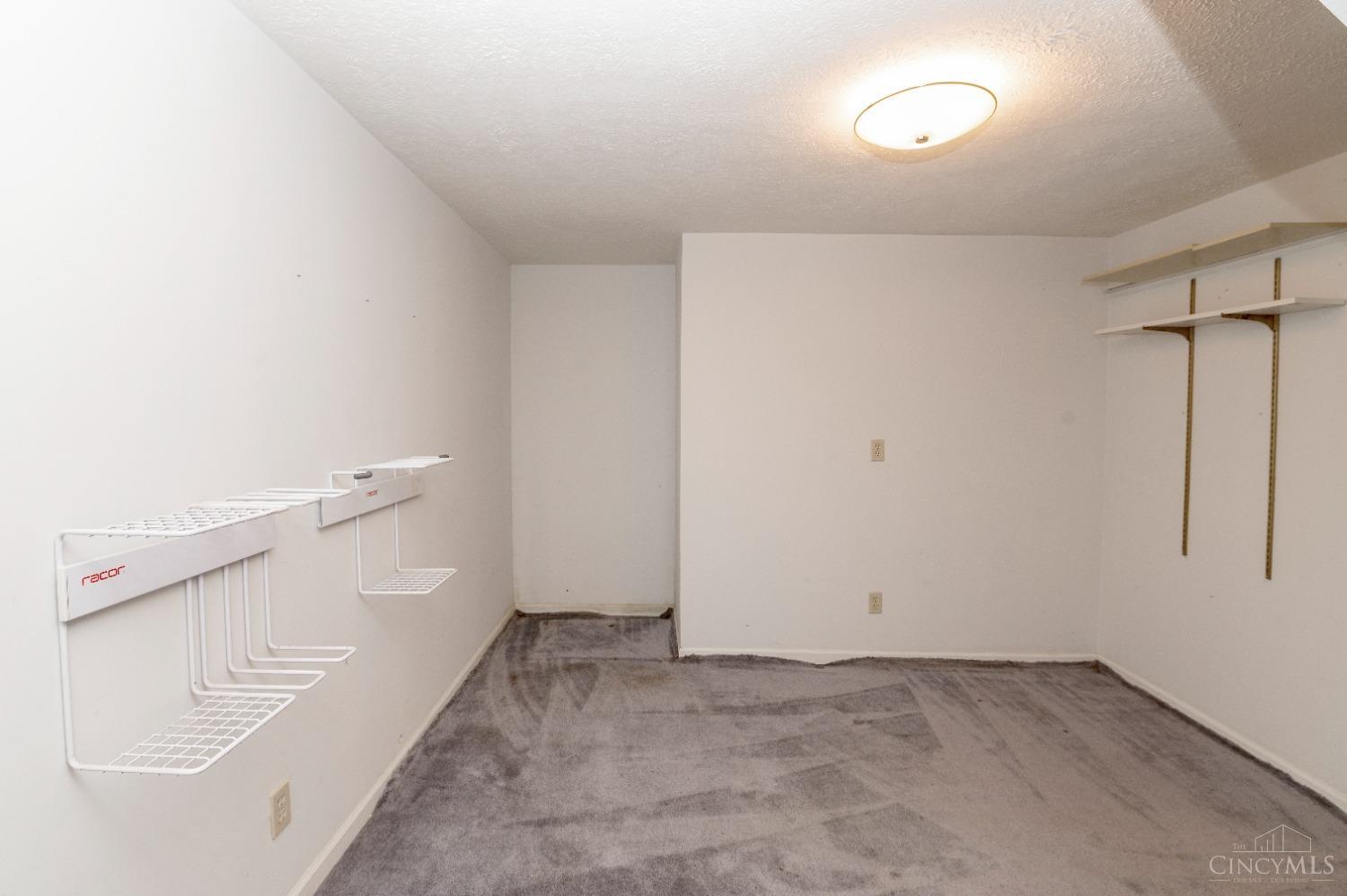 825 Woodscene Court