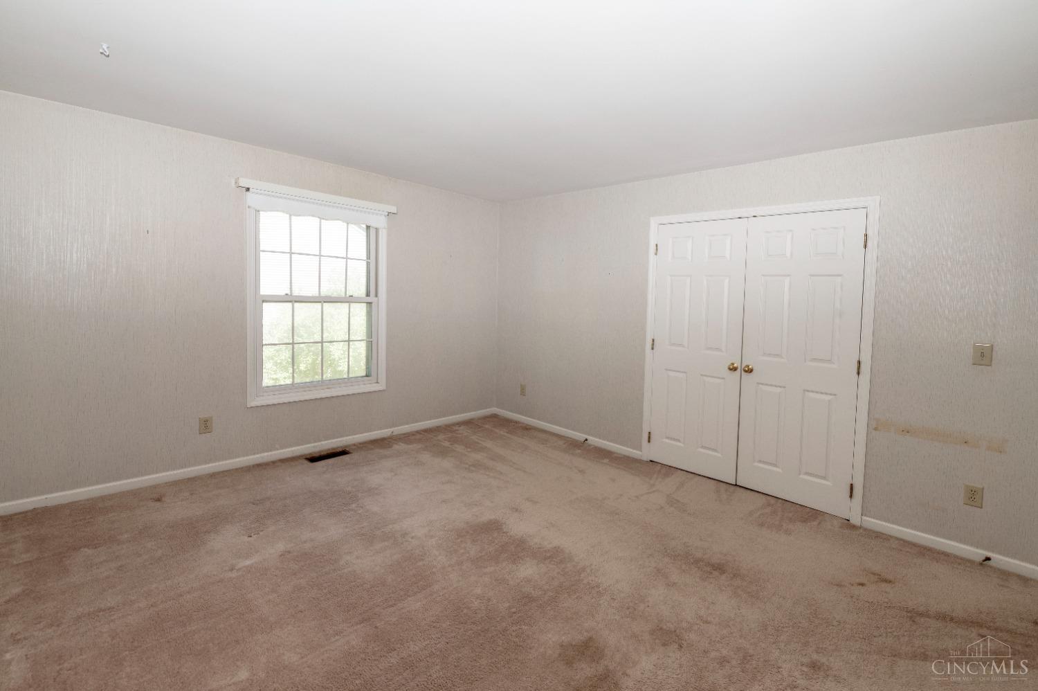 825 Woodscene Court